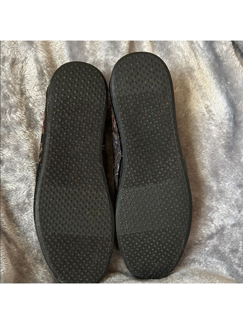TOMS Women's Black and Gold Patterned Loafers with Faux Fur Lining size 5.5W - Picture 5 of 8